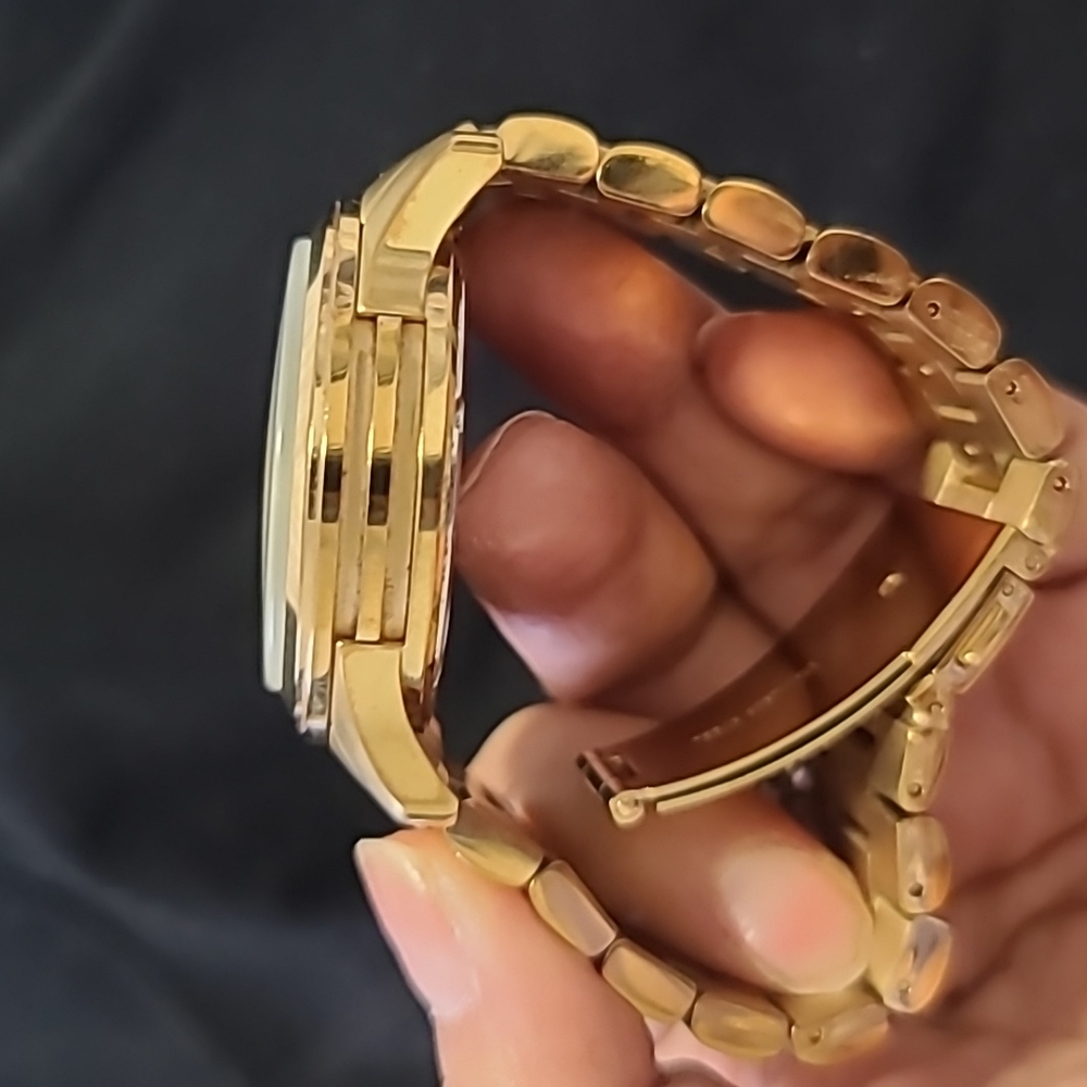 Auth Micheal Kors watch - Picture 5 of 6